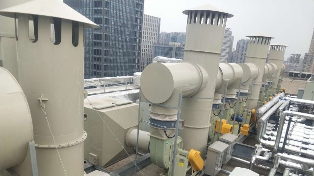 組裝離心風(fēng)機(jī)玻璃鋼外殼的方式